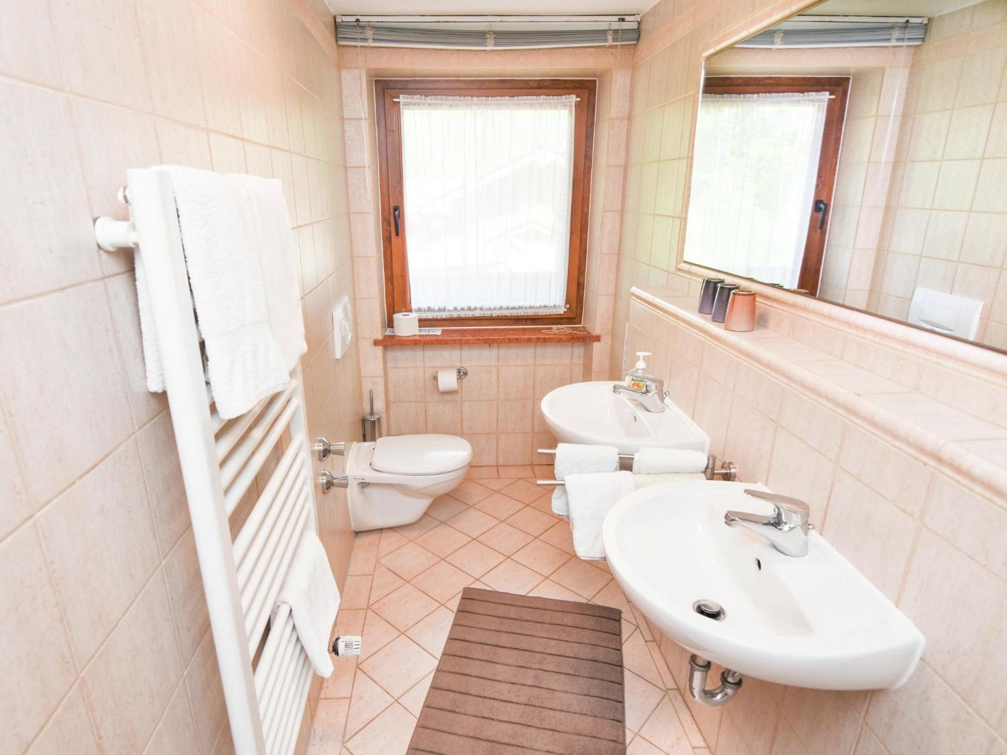 Pleasant Apartment In Ruhpolding With Swimming Pool Extérieur photo
